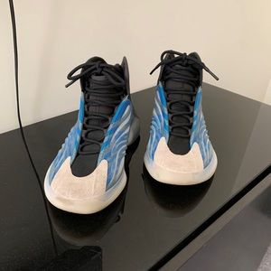 Adidas Yeezy Frozen Blue